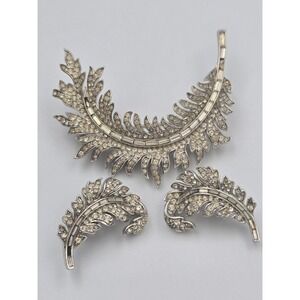 Vintage Crown Trifari Royal Plume Rhinestone Leaf Feather Alfred Brooch Set